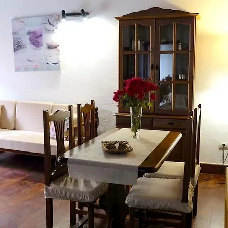 Charming With Terrace In Silos 40 M² Apartment